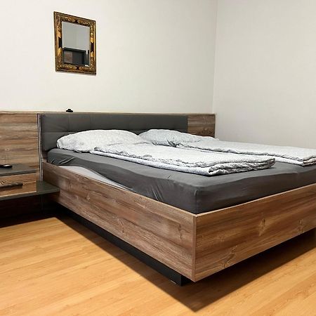 Charming 1Br Apartment Perfect For Long Stays Bécs Kültér fotó