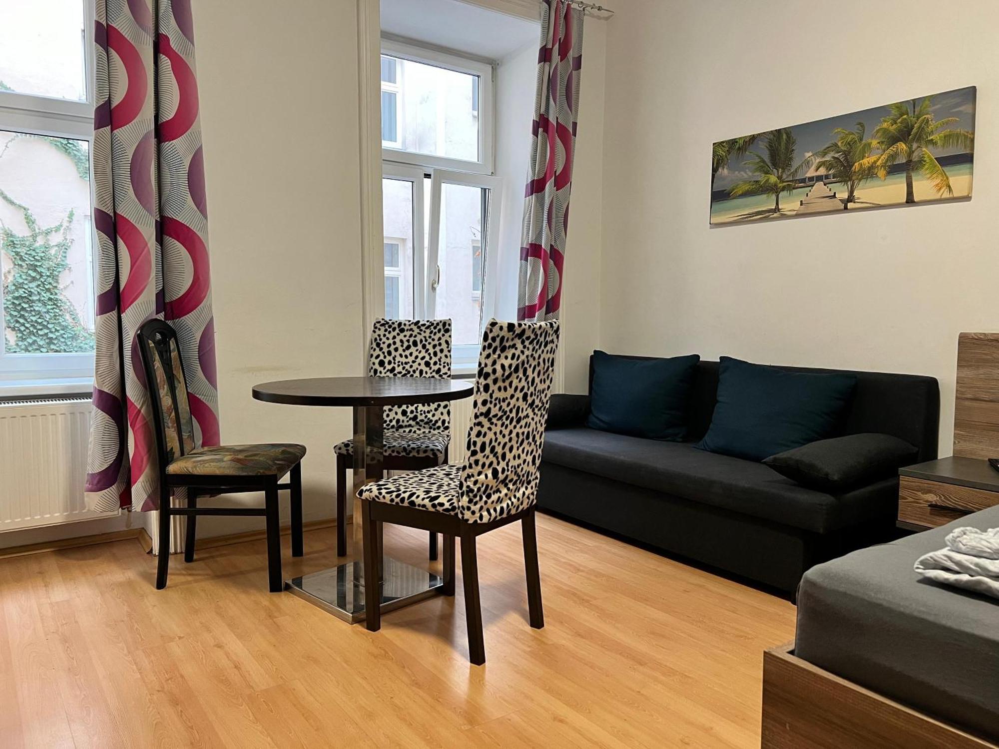Charming 1Br Apartment Perfect For Long Stays Bécs Kültér fotó